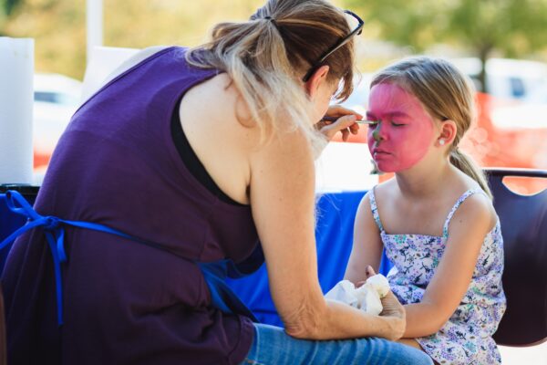 How To Apply Face Paint (Step-By-Step)